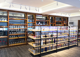 新肏肏亚洲大码色吉安容器二楼透明瓶、玻璃瓶展区